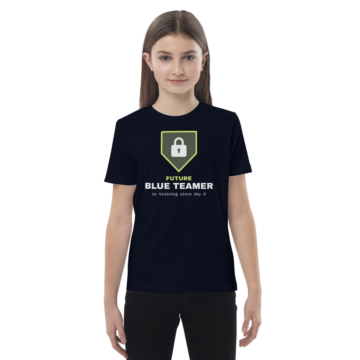 Kids organic t-shirt with a green padlock shield and the text 'Future Blue Teamer, in training since day 0' (french navy front view)